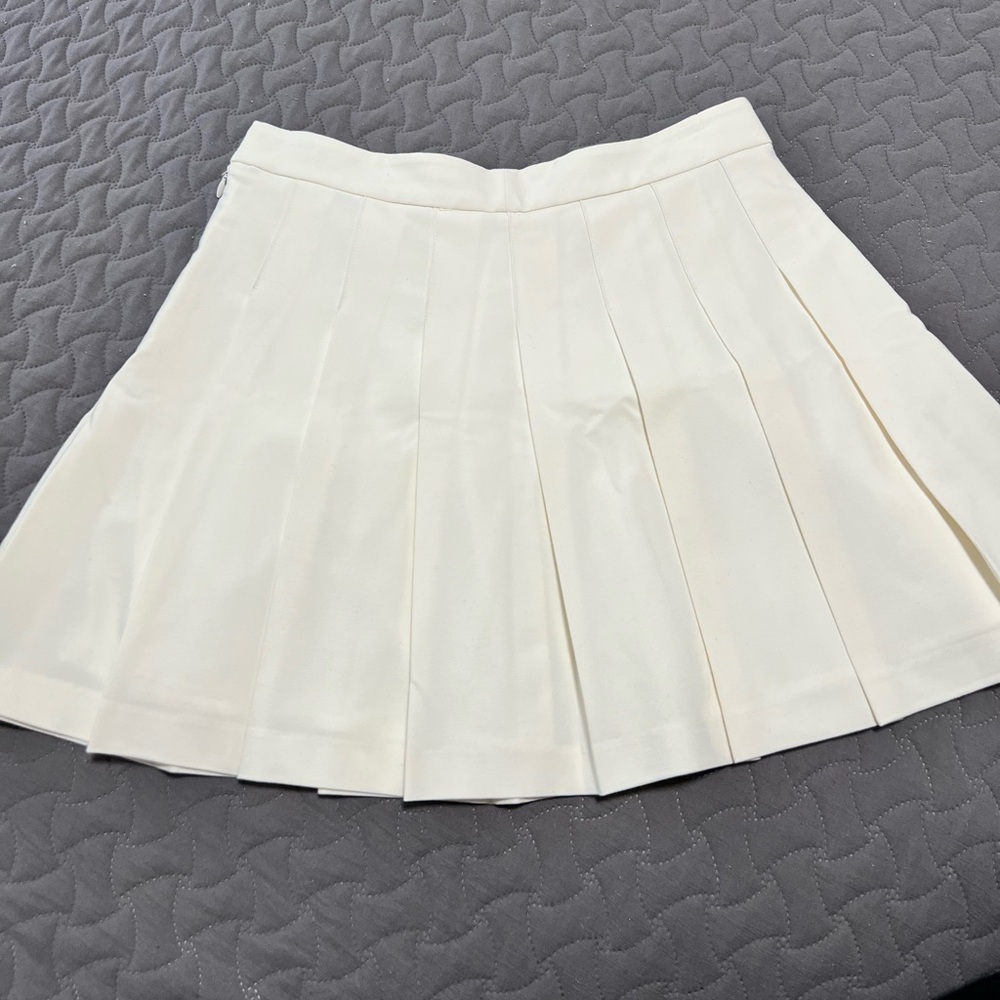 Sunday Best
Olive Micro Skirt
